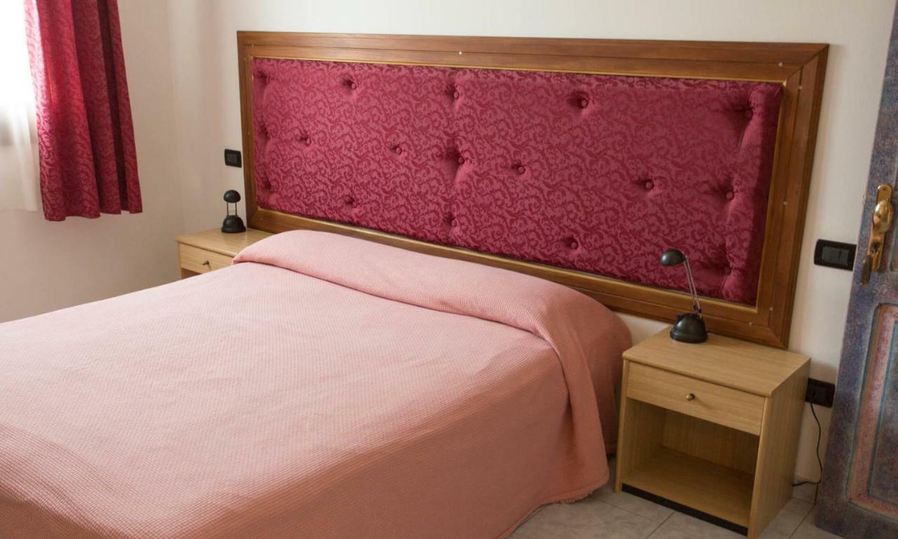 Articiocco Hotel Cavanella Po Kültér fotó